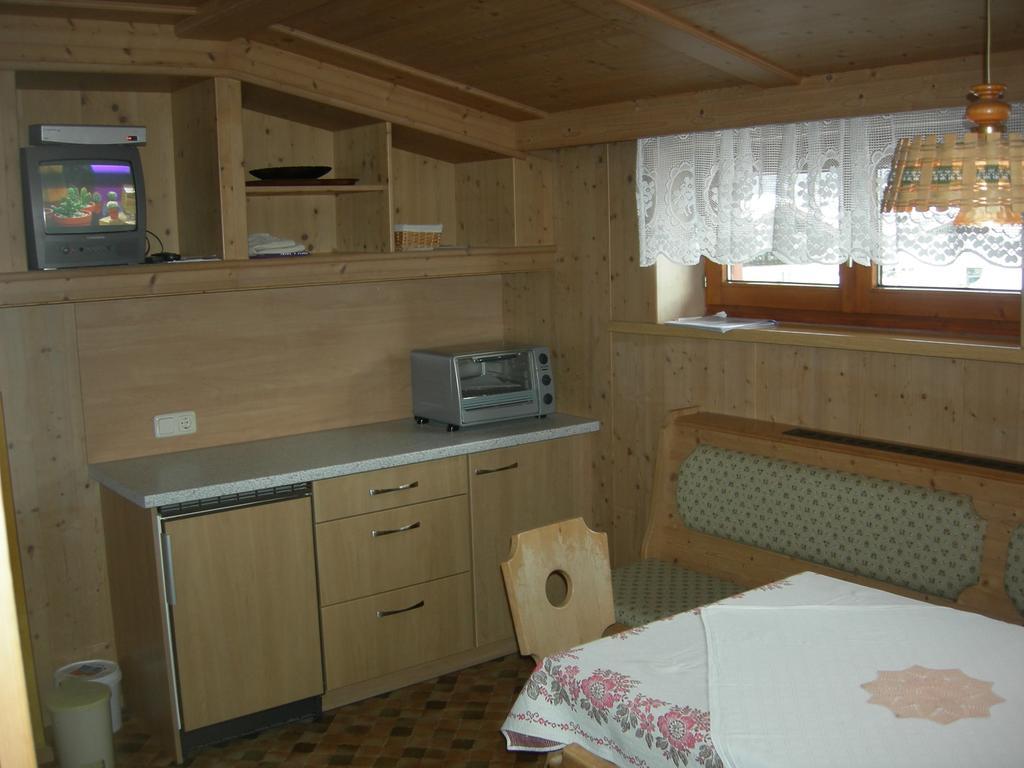Haus Mooshof Apartment Lermoos Cameră foto